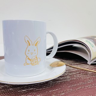  【兔年限定】白瓷金兔杯